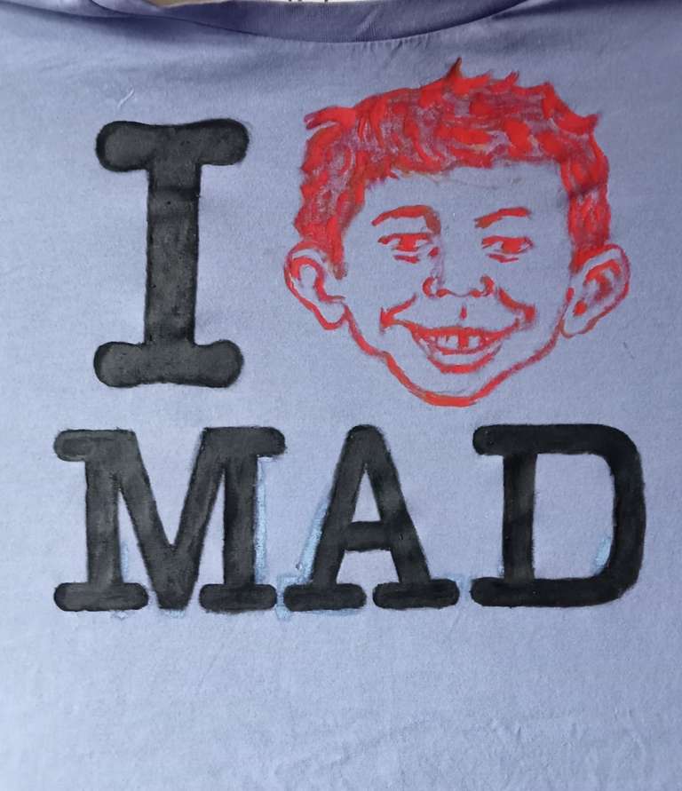 I love Mad - hand painted T shirt - fabric paint - 2024